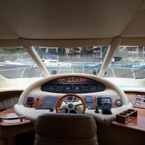 55' Azimut With Flybridge Luxury Yacht 9