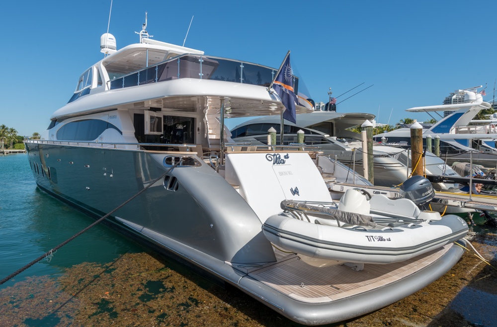 100-maiora-luxury-mega-yacht